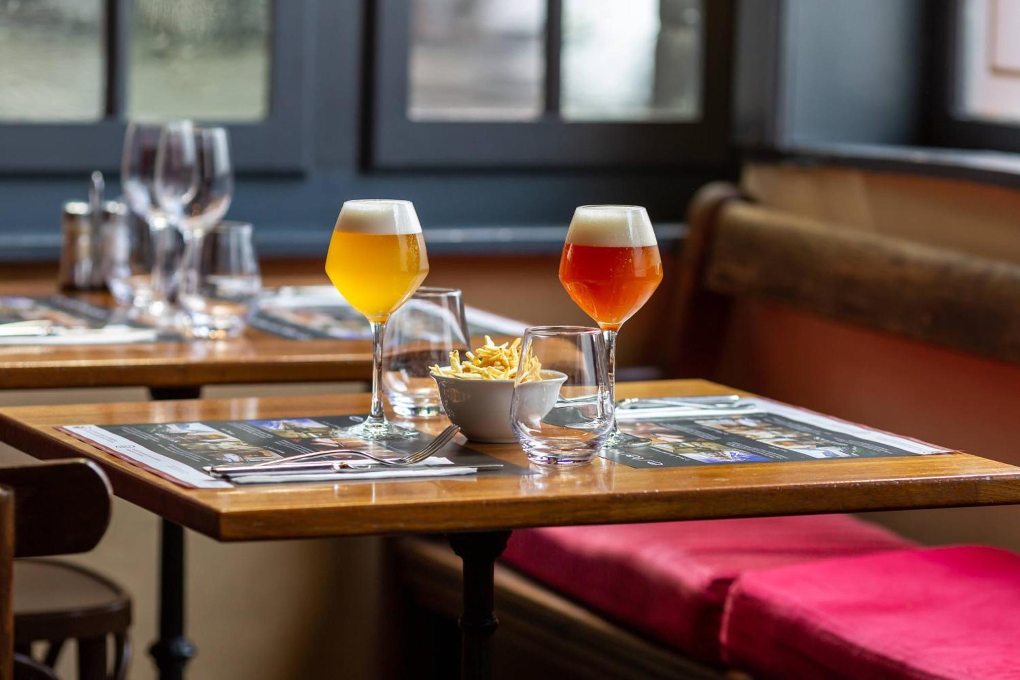 L'Hermitage Gantois, Autograph Collection Lila Exterior foto Beer tasting at the Brussels Beer Museum